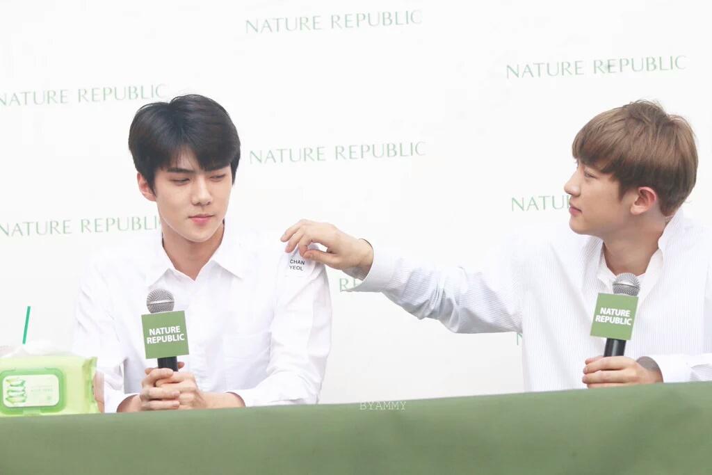 ohseyeol's tweet photo. 160308 #chanhun จองแล้วนะจองแล้วพี่เค้าแปะชื่อจองไว้แล้วค่ะคุณผู้ชมㅠㅠㅠㅠㅠㅠㅠㅠ (cr.byammy) #NatureRepublicThailand https://t.co/PyLMZXeoXb