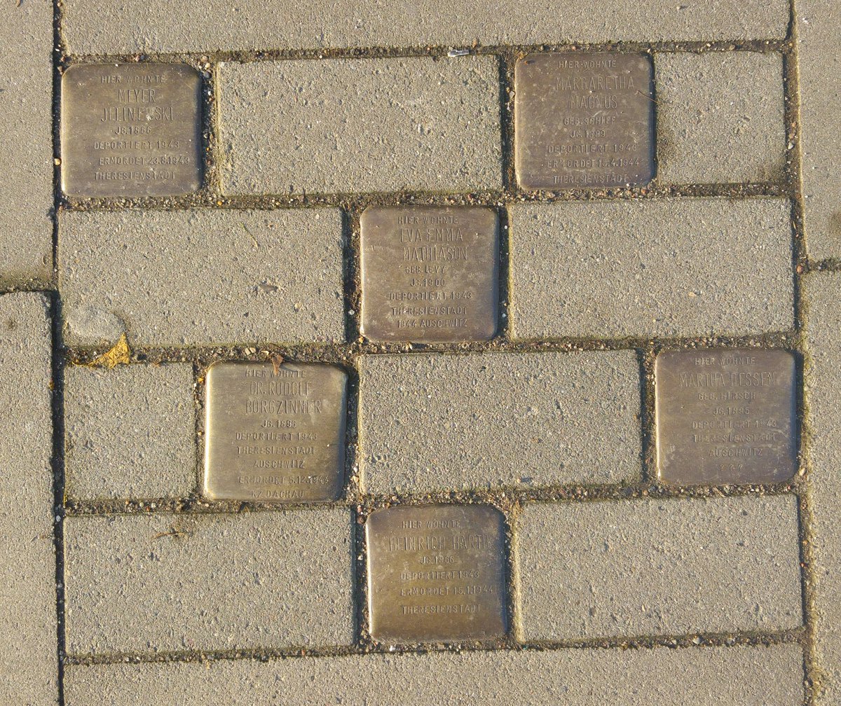 María Jiménez tweet media