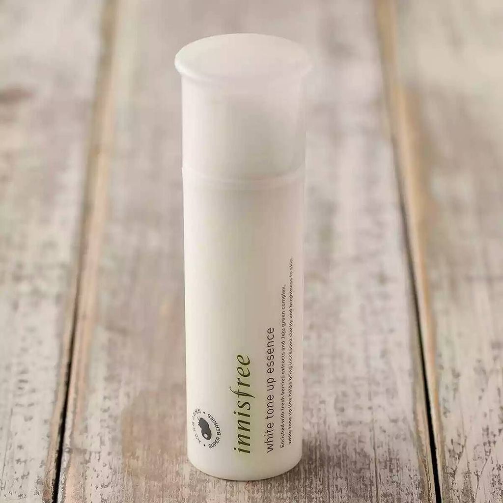 INNISFREE WHITE TONE UP ESSENCE

IDR 250K

A white toning essence containing 5 active ingr… ift.tt/1R6RKLZ