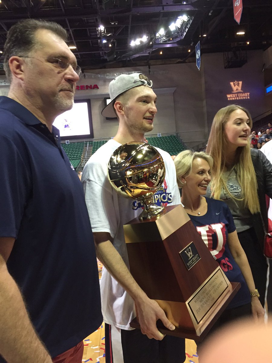 The legend Arvydas Sabonis with the man of the hour <a href="/Dsabonis11/">Domantas Sabonis</a>!