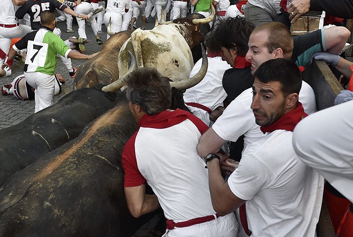 Javitaurino__'s tweet photo. Solo faltan 119 dias 6 horas y 31 min para asan Fermin #yafaltamenos #Pamplona https://t.co/5lug4mhn7i