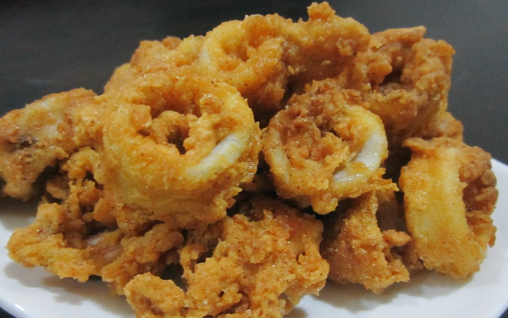 FoodPornMlaysia's tweet photo. Sotong goreng tepung 😋😍💕 https://t.co/8UxlqH7Ai0