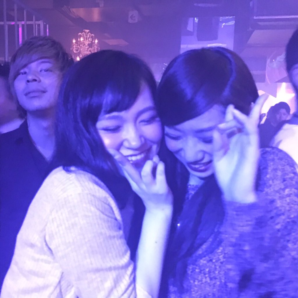 high_next_'s tweet image. 昨日wax来店して下さった方々ありがとうございました🙇🏻
気温も段々暖かくなり中はアッツアツのパーティでした😊
来週もより一層暖かくなるそうなのでスーパーホットなパーティしていきましょう💨

来週もハイネクのゲストよろしくです💗