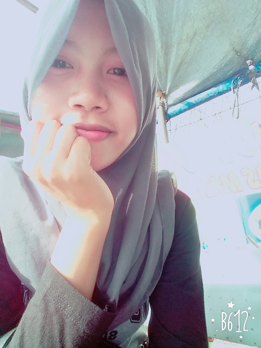 eka_tyifa tweet picture