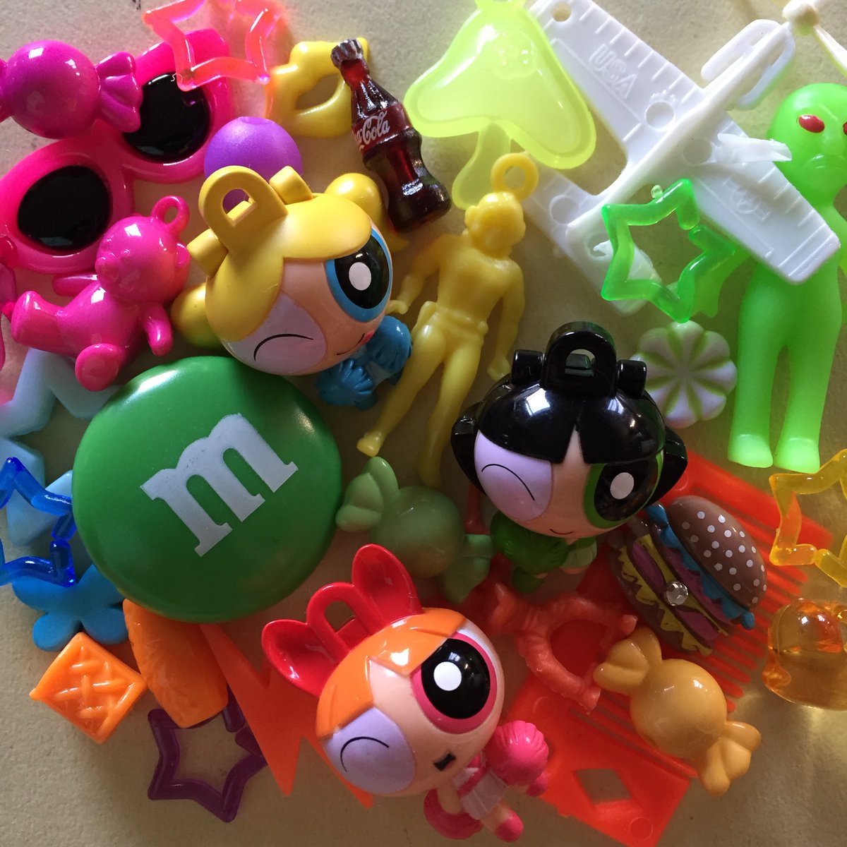 Uzivatel Morilyn Morico Na Twitteru 只今 こちらのパワパフちゃんたち 盛りパーツにお使いいただけます Ppg パワパフ パワーパフガールズ オクヒラテツコ デコ盛り デコ電 鬼デコ アメキャラ アメトイ T Co Mm8bfn2tj3