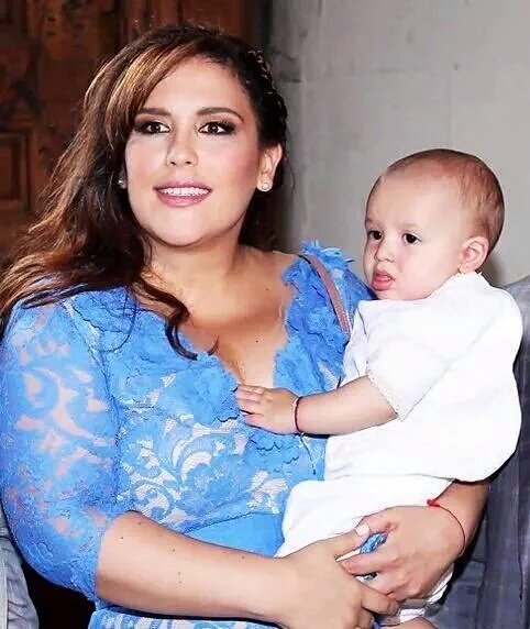 BabysMiVida's tweet photo. Una vez que se es madre, se es madre para toda la vida! ❤
@gabyspanic @angelicavale @silvnavarro https://t.co/gX5A2SU9GG