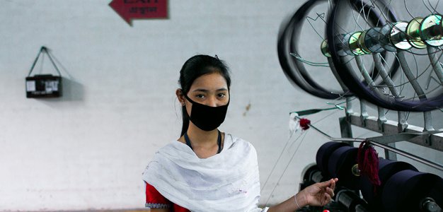 Invisible, exploited &amp; abused: women in the global workforce <a href="/Nisha_Varia/">Nisha Varia</a> <a href="/HRW/">Human Rights Watch</a> bit.ly/1XaVQ47 #IWD2016