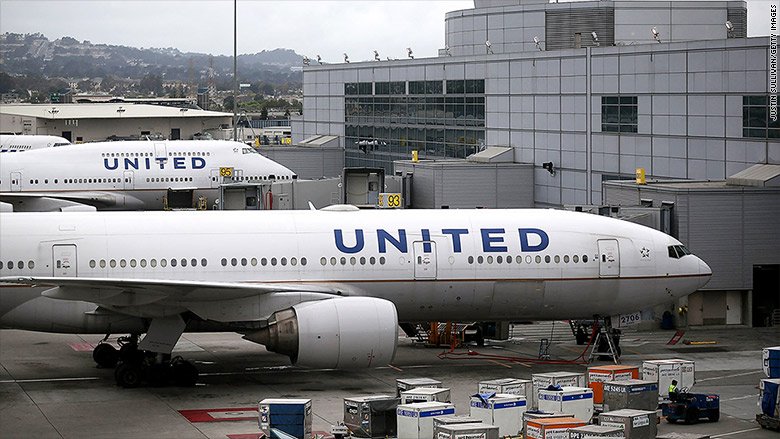 CNNBusiness's tweet photo. These investors want to create turbulence at @united https://t.co/B3p749lDzs https://t.co/c1xW4o3hSQ