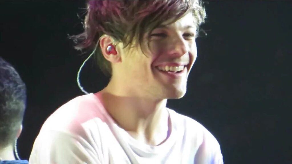 doncastercrush's tweet photo. Morniiiiing I love Louis with all my being. He deserve the very best in this life. Hope he is haveing a good day ❤☺ https://t.co/qpUgXTuCoT