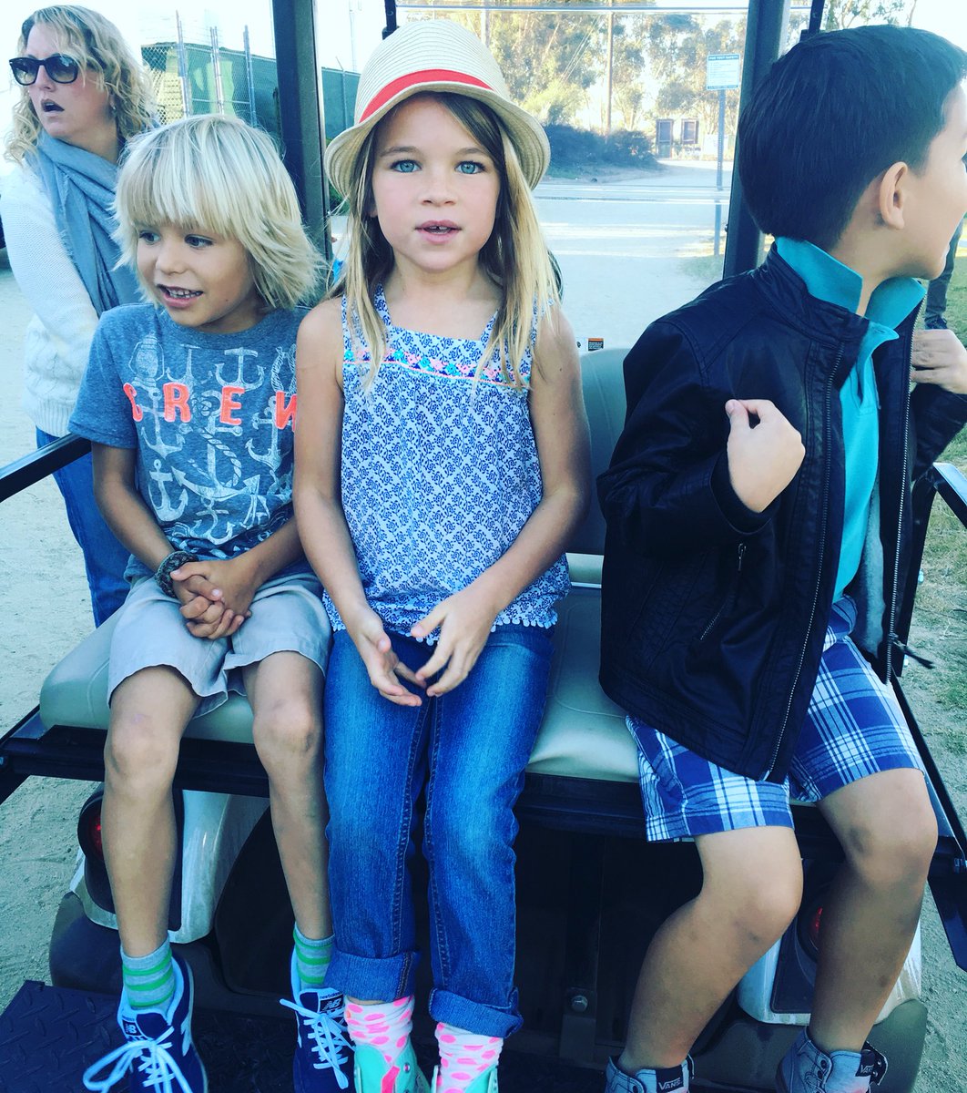 OfficialRaeganR's tweet photo. #kohls #behindthescenes #golfcartrides #goingtoset #spring https://t.co/AY8KtfaWqq