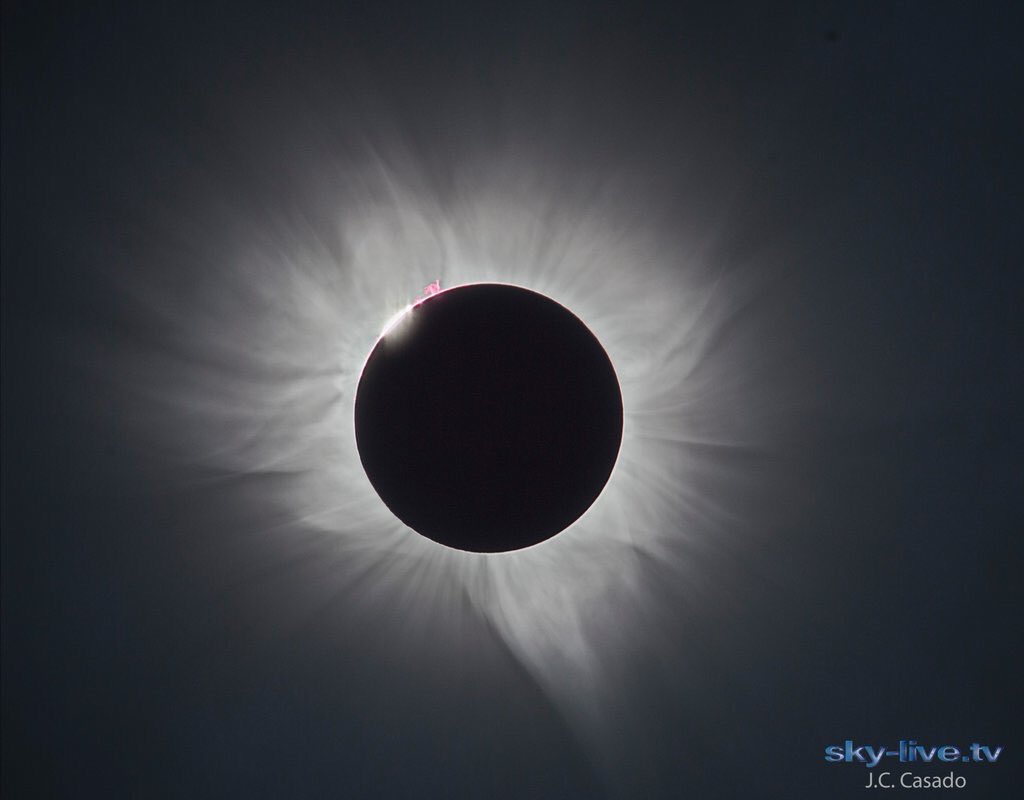 MarGomezH's tweet image. Comienza el #Eclipse2016 con su totalidad en esta imagen gracias a       @sky_live_tv Si tenéis imágenes hacemos RT!