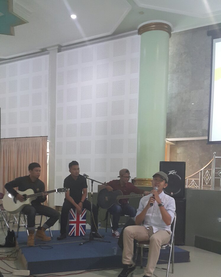 Perform nya EXA di medex fk uii 2016 keren banget 
#medexfkuii2016