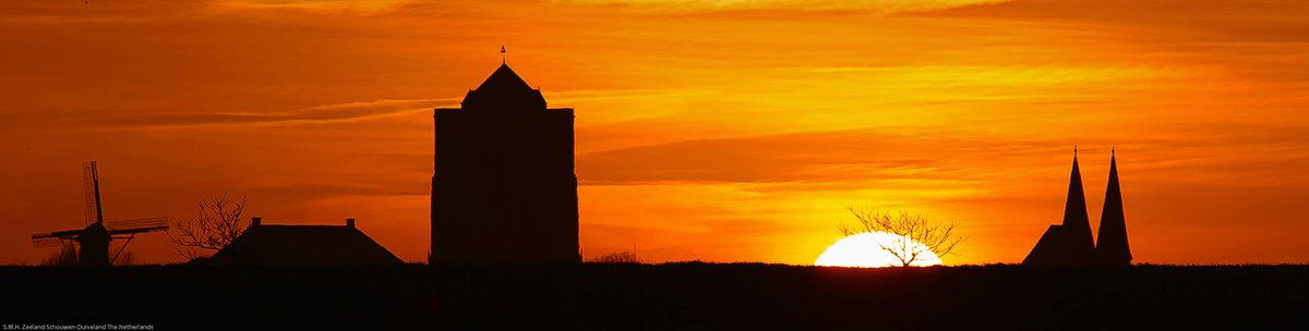 Havenlust's tweet image. @Beautifulgx Beautiful;-) #tulips #holland #zeeland #zierikzee #windmill #tulips_holland #flowers #yellow #red #pink