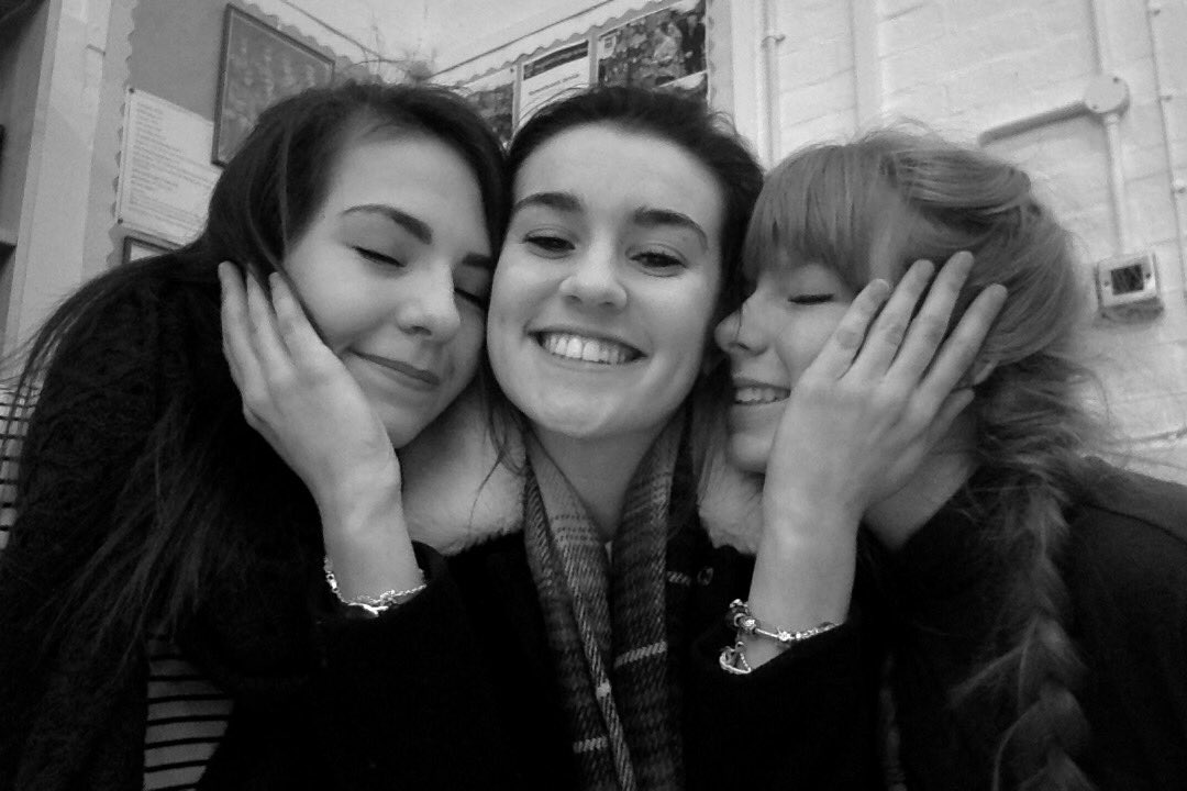 corstorphinee's tweet photo. HAPPY 18TH CERYS🎈🎉🎂 HAVE A FABULOUS DAY, LOVE YOU💕 https://t.co/YBT7BFlQNZ
