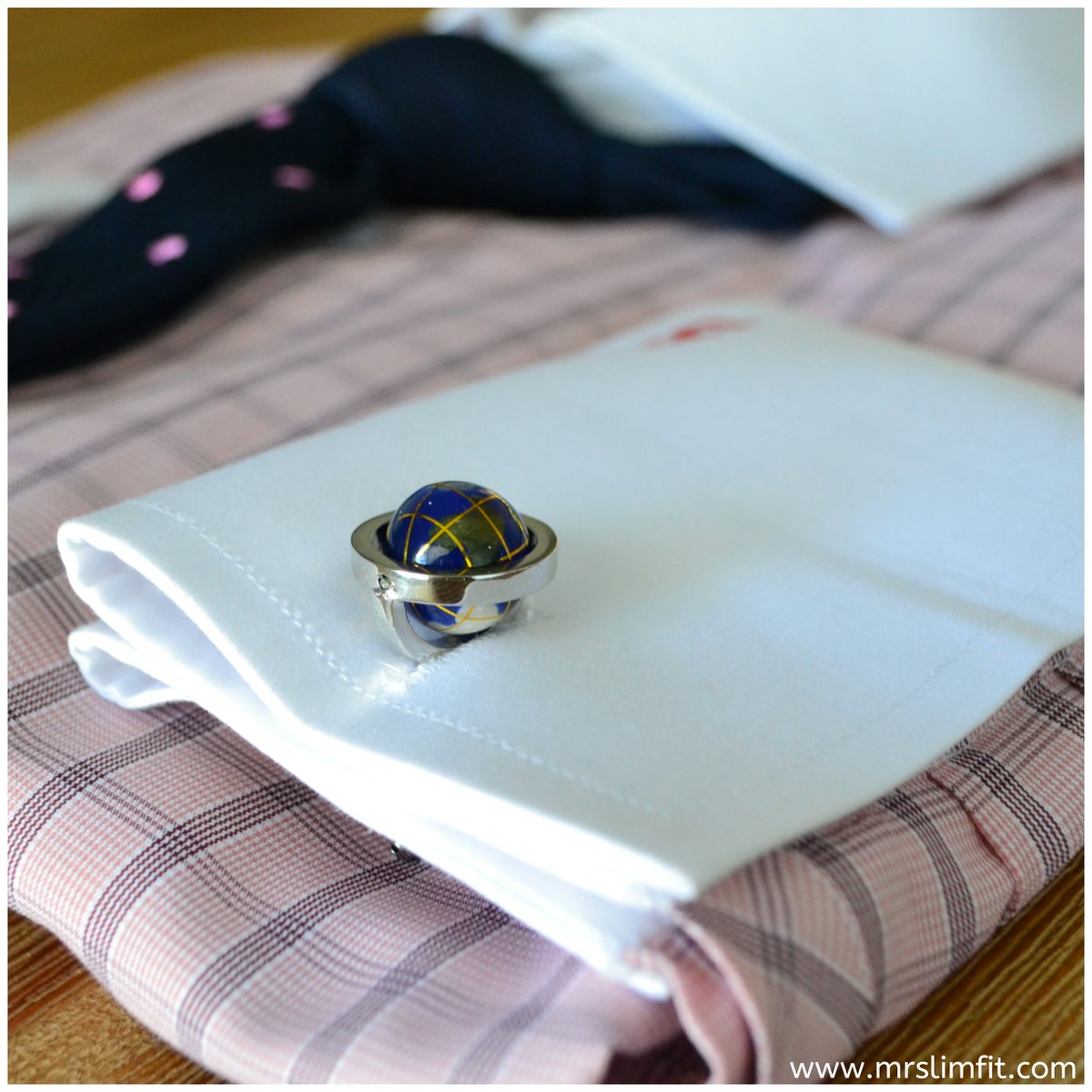 theongobz's tweet photo. Cufflinks 🌍
...because your style say a lot about you. 
_
#MrSlimfitTailored 
#MrSlimfitAccessories 
#LikeABoss https://t.co/XXYKxyPMI6