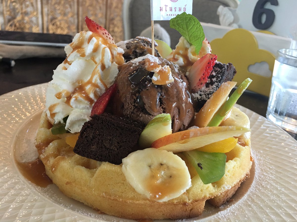 kaownoiii's tweet photo. วาฟเฟิลเบลเยี่ยม เด็ดดวงมาก 196 บาท มโนรมย์ เชียงราย @aroii @Herepaolicious #อร่อยไปแดก #อร่อยนะรู้ยัง https://t.co/ifRBLpAlqc