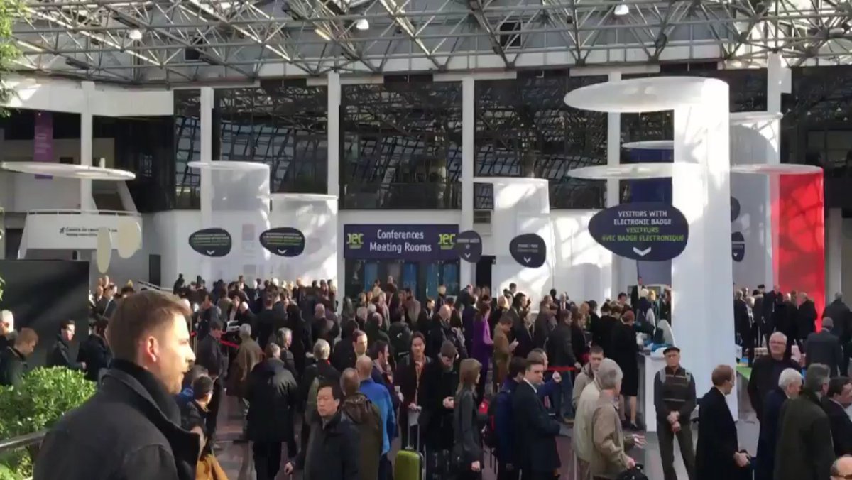 JECComposites's tweet photo. JEC World 2016 opens in 10 minutes, have a nice day! #JECWorld2016 https://t.co/bZ0ZBEkVJz