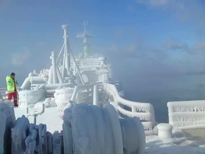 MYBWorldwide's tweet photo. It's cold outside. Keep warm! #motivation #snow #shipping https://t.co/9VidaoRBk3
