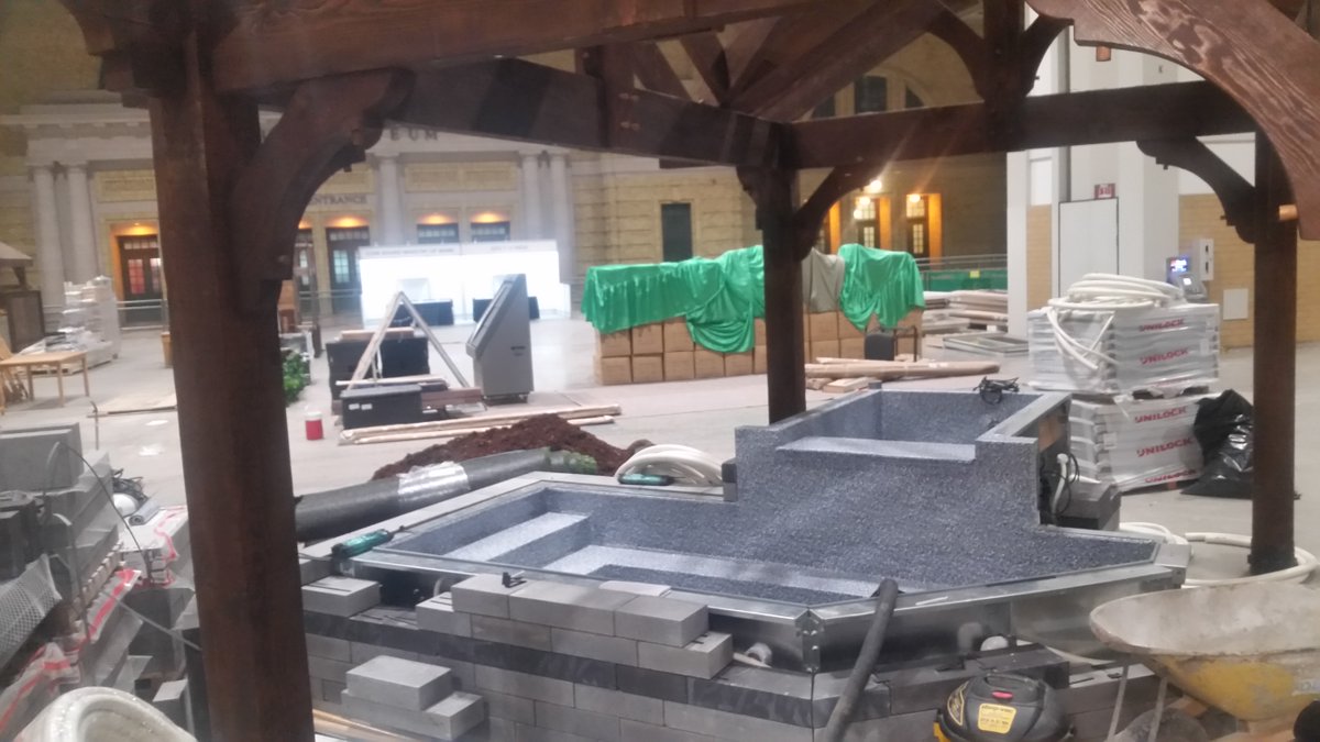 VinylMasters's tweet photo. Built 2nd liner @nationalhomeshow.  For the best possible fit call @VinylMasters . Check out @PoolDoctors1 display. https://t.co/ro6aSrvK47