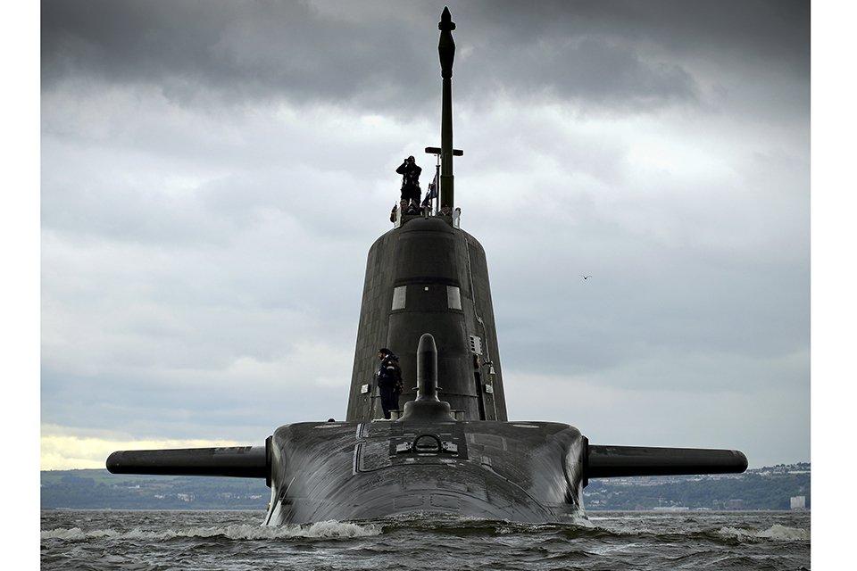 Royal Navy’s Submarine Uses VMware Data Centre To Control Torpedoes techweekeurope.co.uk/cloud/royal-na…