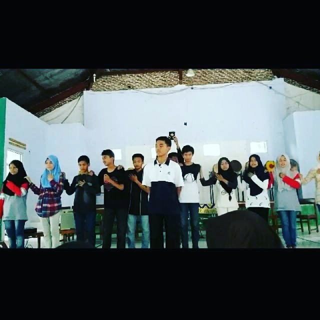 LS_Wisrawa's tweet photo. Pengucapan sumpah pengurus baru angkatan pajaratan cinta dan kotak kayu 2016-2017 https://t.co/QvcrQxpFdC