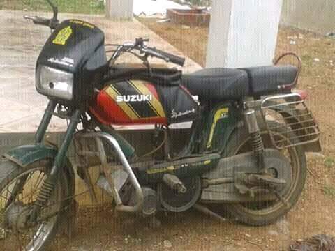 You___420's tweet photo. TVS,HERO HONDA MIXED IN NEW MODEL BIKE..
SPEED:320 KPH https://t.co/3vDSELCWHt