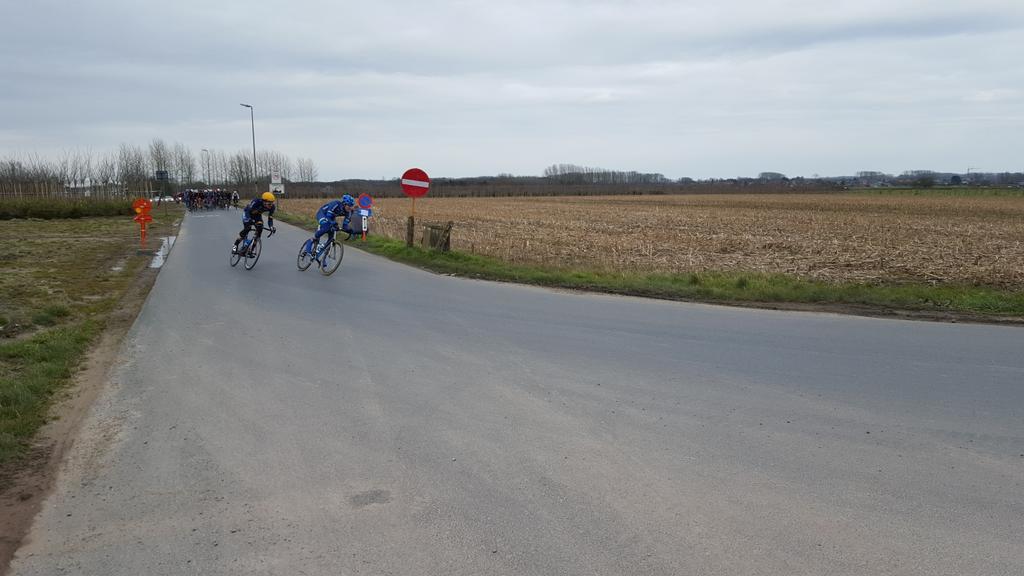 First attack of the day with <a href="/wilsoncycling/">Edvin Wilson</a>  #Wanzeelkoerse