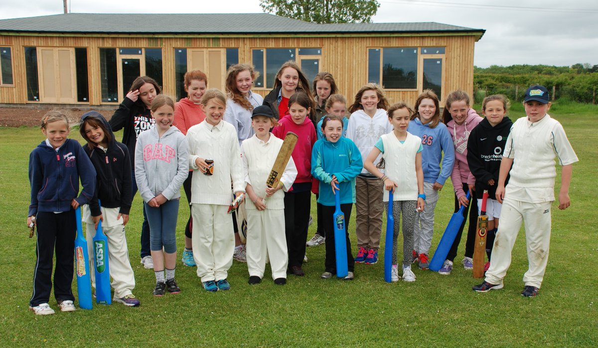joeashdownsport's tweet photo. This Sunday we take over @smc_sport from 10-12 Come down & give Cricket a go #ActiveHull #ActiveHumber #GirlsCricket https://t.co/C8HnUqtBWK