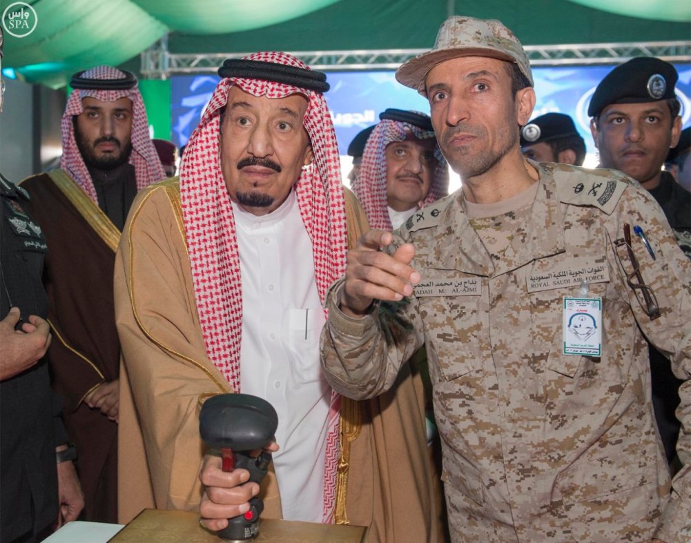 تدشين مشروع إنشاء قاعدة الملك سعود الجوية بالقطاع الشرقي للمملكة العربيه السعوديه CdG9eTKUAAA0Ss_