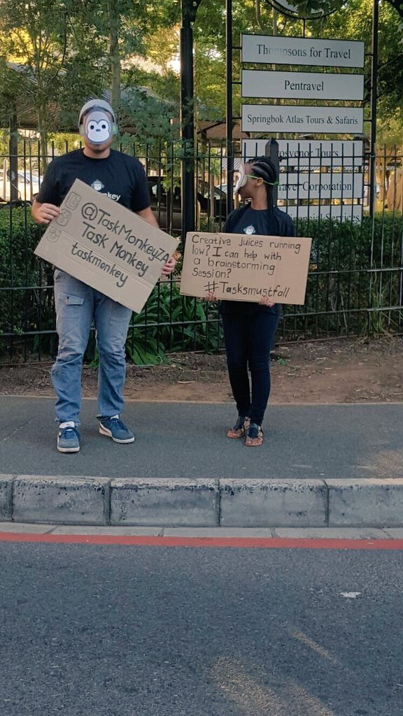 Viegas93_Viegas's tweet photo. I saw these people in town today with #tasksmustfall #taskmonkey @TaskMonkeyZA https://t.co/UGQwAe902z