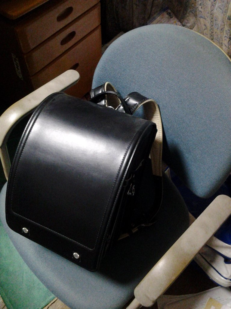 run0max0ss2wor1's tweet photo. 明日のユニバのリュックどっちがいい？
1枚目→RT
2枚目→いいね https://t.co/Peu9APMp7f