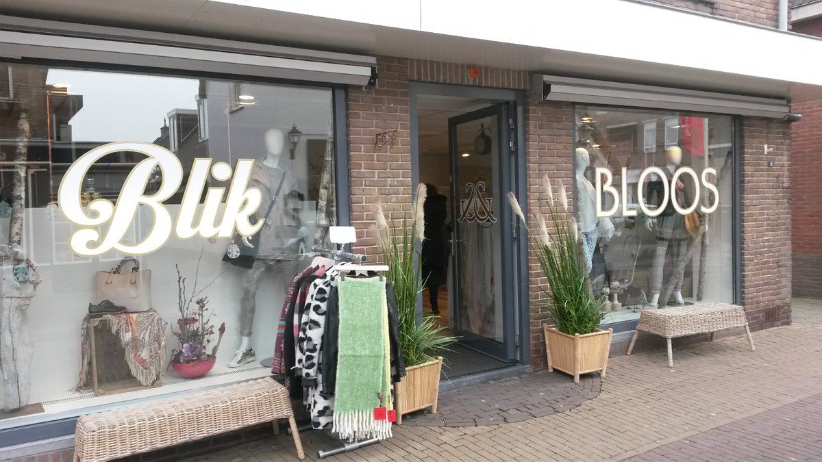 Janmarius85's tweet photo. Succes met de nieuwe onderneming Blik &amp; Bloos en Blikkies namens de @RaboKwaard @ @winkelhof_bab https://t.co/eLNlSTL1y7