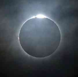 bbcweather's tweet image. Time- lapse footage captures total eclipse in Indonesia bbc.in/24QaV0C Jo #SolarEclipse #Eclipse2016