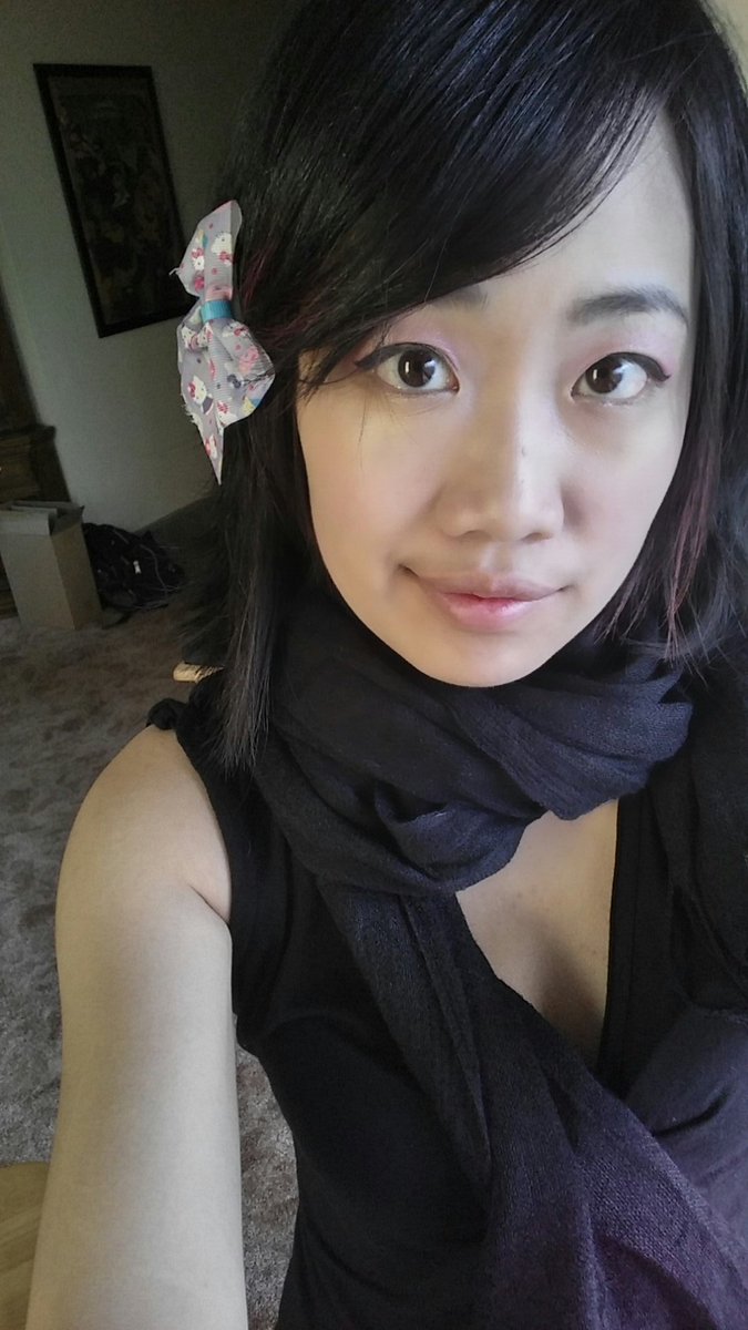 wishfulmelody's tweet photo. I have been taking some reeeeal nice selfies lately. #nofilter #datlightingtho https://t.co/jeEPvGCTn5