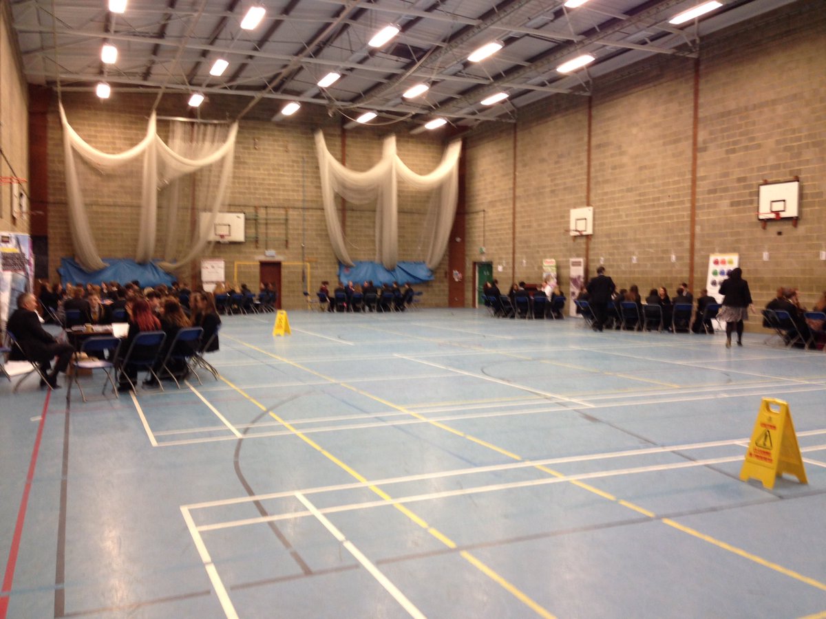 SandyUpper's tweet image. Amazing careers fair at Sandy Upper School! @kiergroup @Tesco @maxwellshair