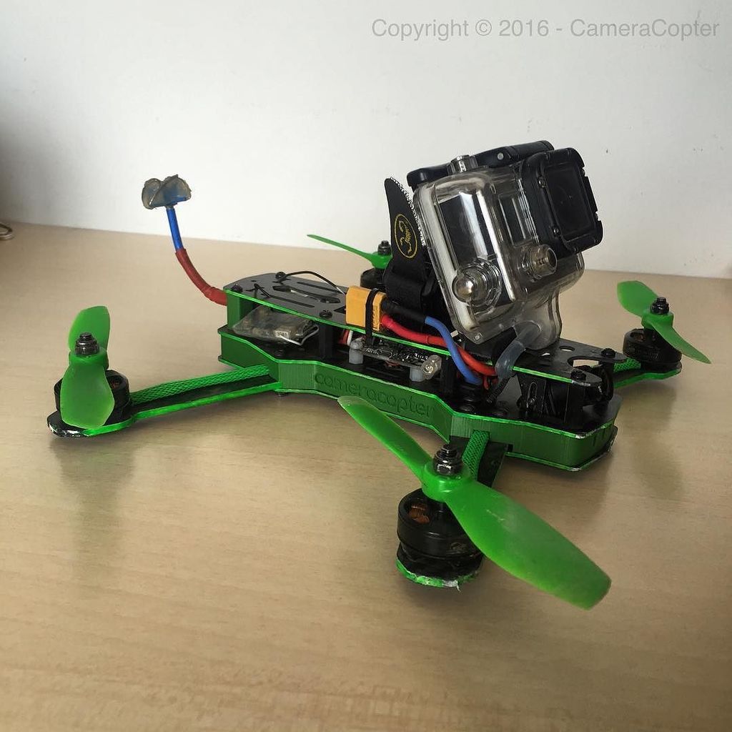 CameraCopter's tweet photo. We are ready for this afternoon!! 🐝💨 #DDC #vullvula #mobius #GoPro #roll #slowmotion #FPV #gate #ZMR250 #cobra #cc3… https://t.co/eCvnoB2ObO