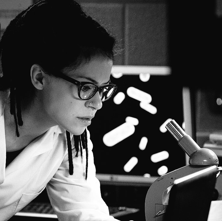 OBPics's tweet photo. Happy Birthday Geek Monkey.🎉  Cosima Niehaus  #OrphanBlack #CloneClub https://t.co/5CoKIj6ukQ