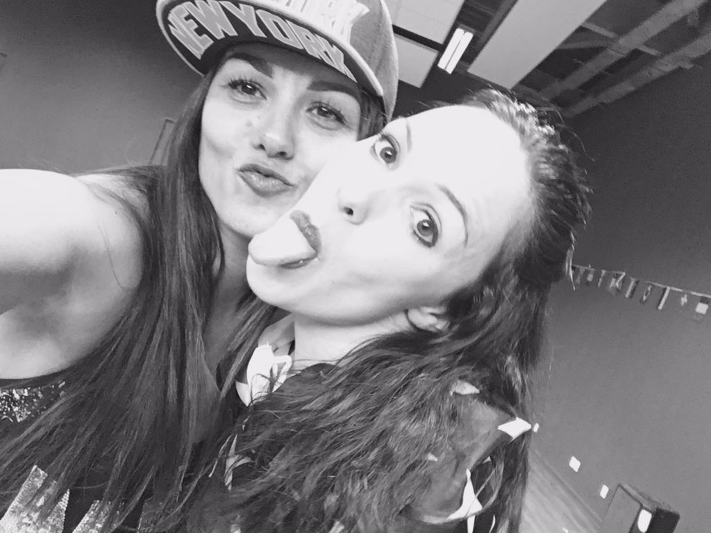 Mickycapriccio's tweet photo. Zumba time @ZumbaBeto 💃🎉🤘🔝🎉💣 #energia #fun #smile #happy #titorodriguez #deivislina #fuego #lasmamies #bombalatina https://t.co/eQeINCGTkM
