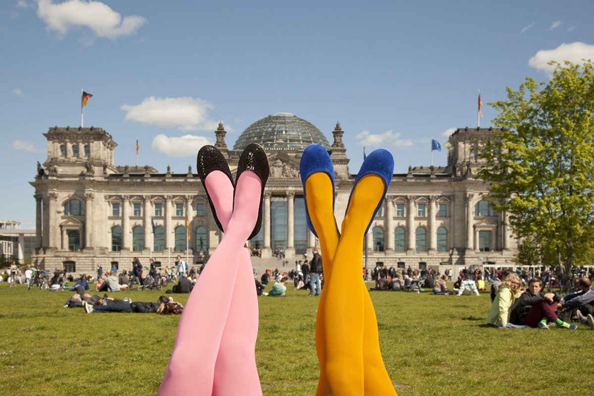 REglam_ME's tweet photo. #REglam #FashionPhotography! #Rainbow Tiptoeing In #Berlin With @BritishFlatShoe Ballerinas! https://t.co/kyx4rtmbbE https://t.co/LofLX9L3Fv