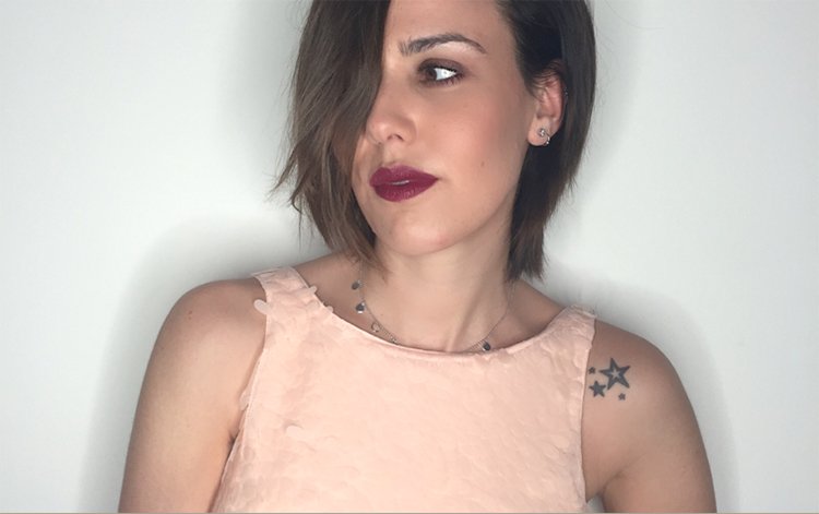Aisha_Wari's tweet photo. Cómo me maquillaba antes y cómo lo hago ahora (incluye fotos XD)
¡Nuevo post ya disponible!
https://t.co/wJfhqZMbr3 https://t.co/fk1YSs2ccq
