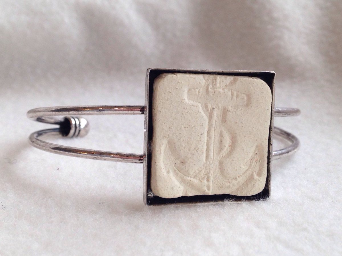 craftyleftdee's tweet photo. Essential oil Anchor diffuser antiqued silver plated cuff bracelet … https://t.co/S2unCiArDT #etsymntt #ClayDiffuser https://t.co/PkhgKvl0Tr