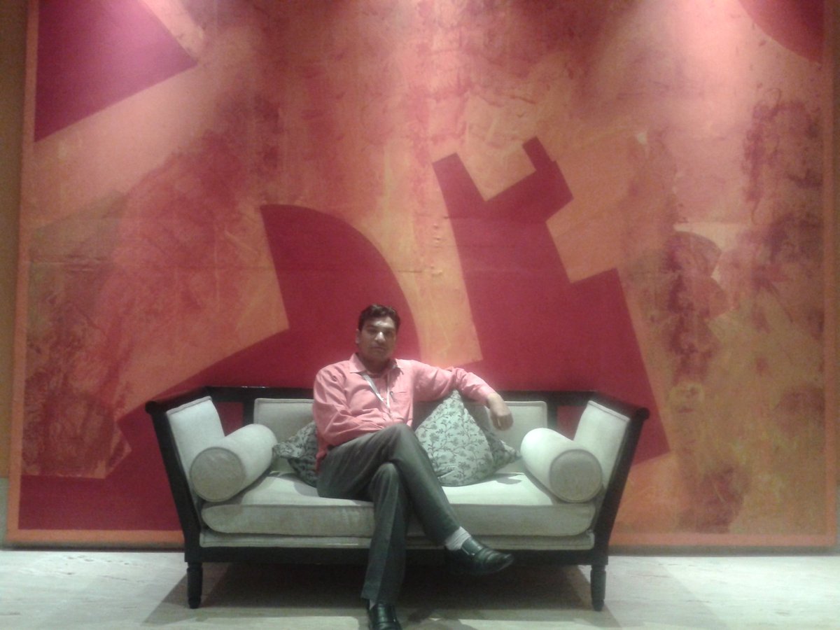 dinesh383's tweet photo. Gurgaon https://t.co/SlP1pOOlmS