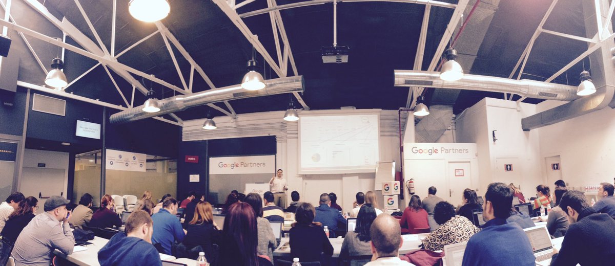 marinagalan's tweet image. En #googleacademies de nuevo! #googleanalytics en vena