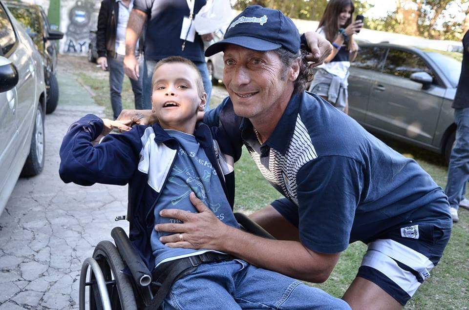 Lobagelp22's tweet photo. @TroglioPedro Sólo con el corazón se puede ver bien, lo esencial es invisible a los ojos. Que Grande Sos Pedro..!! https://t.co/BK9IwO865Z