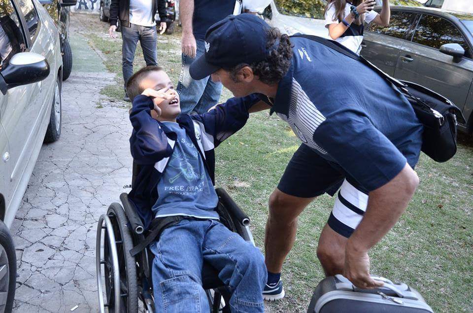 Lobagelp22's tweet photo. @TroglioPedro Sólo con el corazón se puede ver bien, lo esencial es invisible a los ojos. Que Grande Sos Pedro..!! https://t.co/BK9IwO865Z