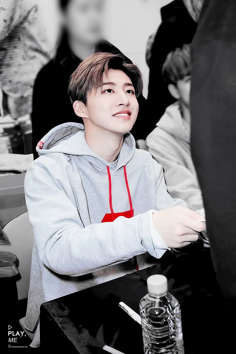 MAYOHAZA's tweet photo. iKON - FAN SIGNING EVENT in Bundang 보정
https://t.co/ElsrviGl6H

요청 온 분당팬싸 보정!
#아이콘 #ikon https://t.co/NYbzyV6RtB