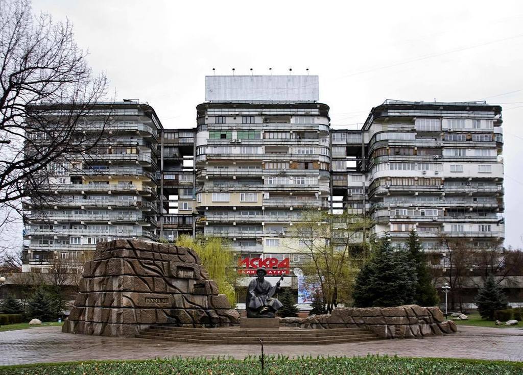 DBOXglobal's tweet photo. Apartment building in #Almaty #Kazakhstan #DBOX2005 #DBOXcreative @brutal_architecture @so… https://t.co/D7JopnNra7 https://t.co/dTjLi8S23g