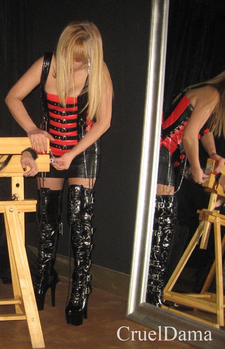 Yes, I'm that witch, the witch for whom you'll be happy to suffer 😈😈 #FemaleDomination #FemDom https://t<a href="/tag/femdom"class="tags"><span>#femdom</span></a><a href="/tag/femaledomination"class="tags"><span>#femaledomination</span></a>
