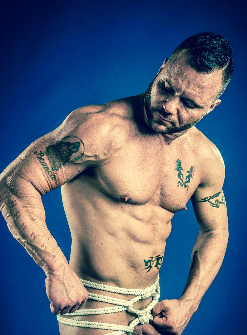 #BlackParty2016 is inching it's way to us... What will you be wearing? @SaintAtLarge https://t.co/Pq