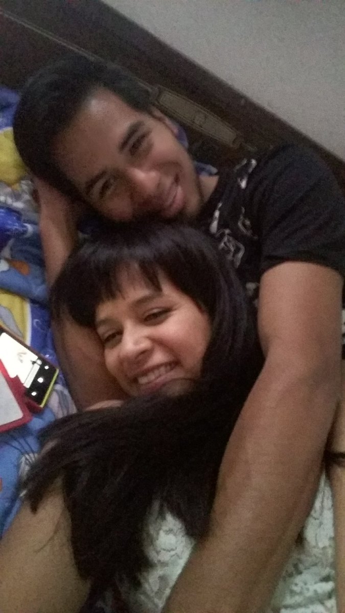 Daniela_diva's tweet photo. Tu risa me mata.!
#muerodeamor
#veñ 
#michiky https://t.co/eHsAL1gvyI